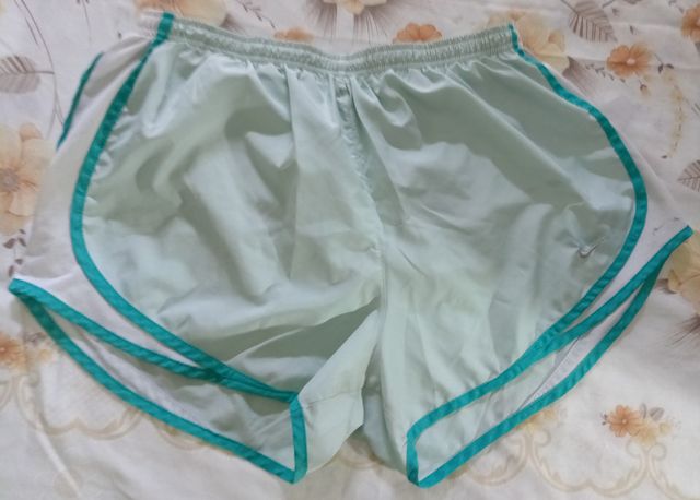 Shorts running Nike Dri-FIT mujer