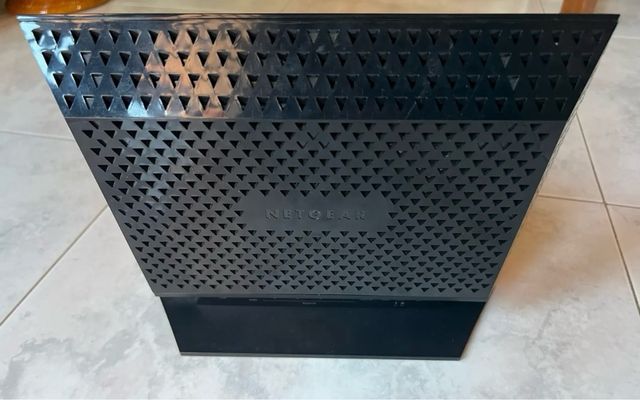 Modem NETGEAR router