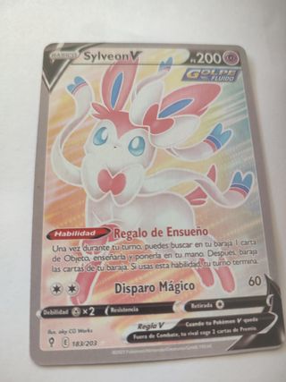 Sylveon V 183/203 - PS 200
