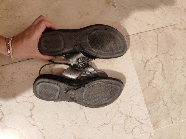 Sandalias plateadas mujer