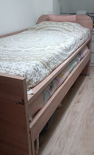 Cama individual de madera - beige