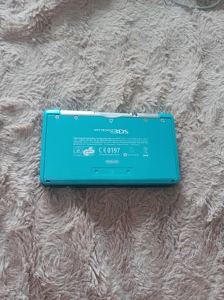 Nintendo 3DS Azul  y muchos juegos ( digitales )