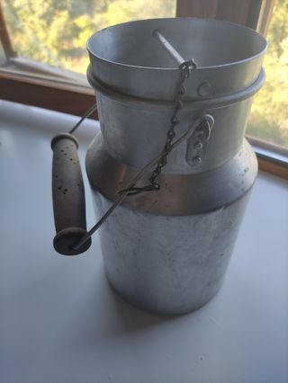 Cántaro leche antiguo metálico