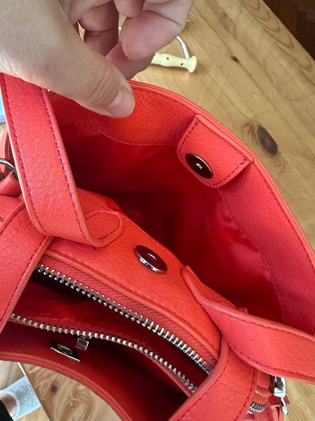 Desigual. Mochila múltiples posiciones