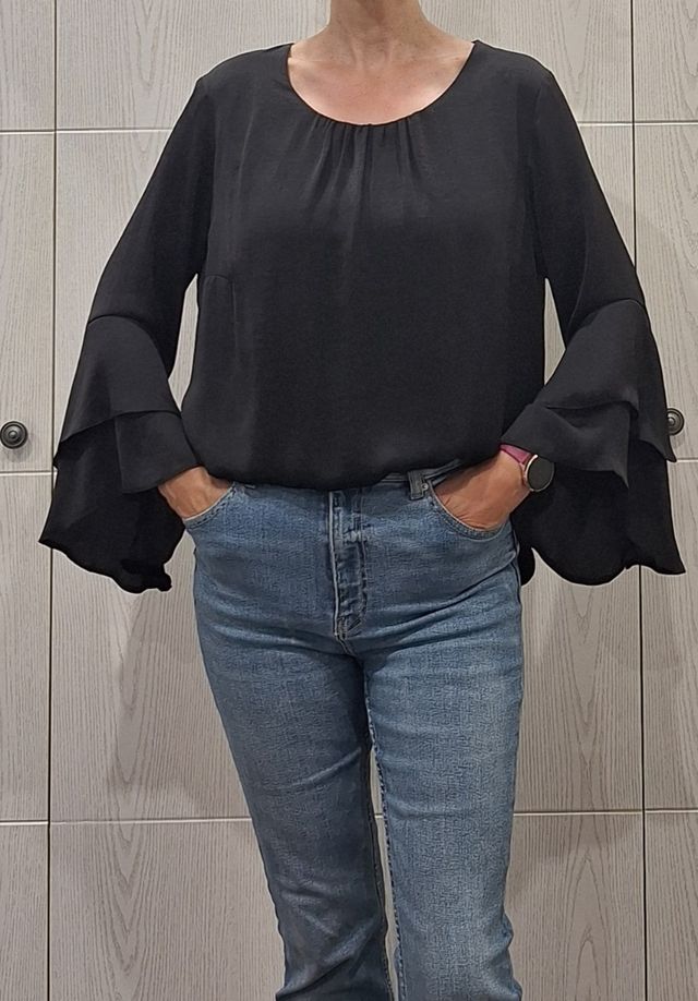 Blusa negra C&A