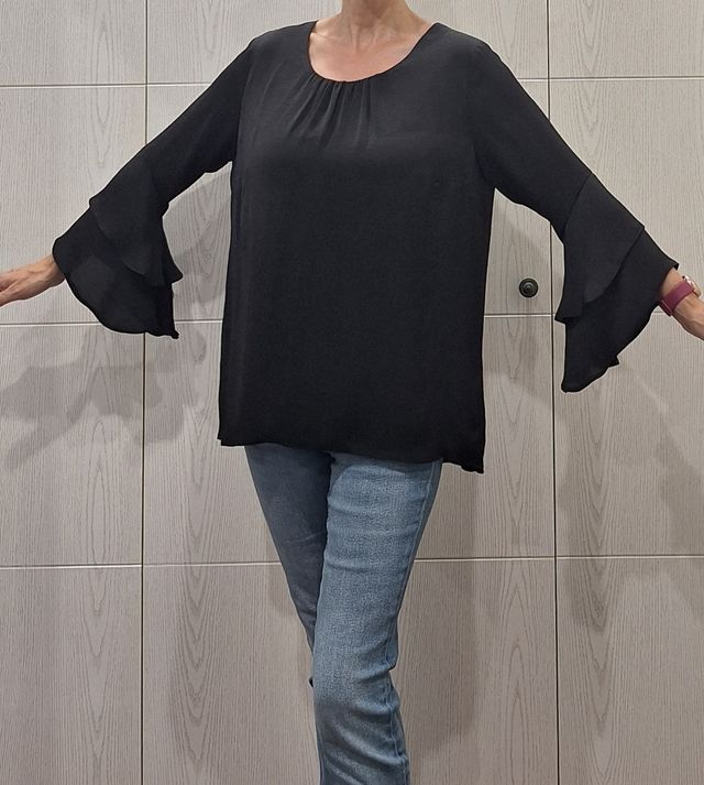 Blusa negra C&A