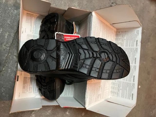Zapatos seguridad Panter - negros 2 pares 30 euros