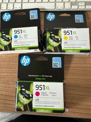 HP 950XL tinta negra - nueva y HP 951XL nueva