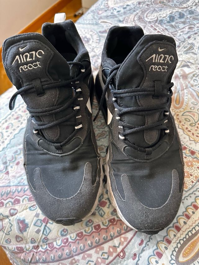 Nike Air Max 270 React - Negras