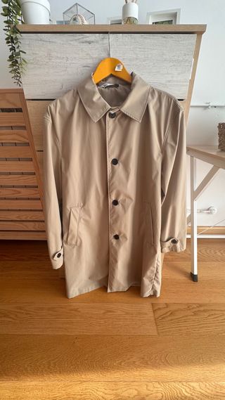 Gabardina beige Zara hombre