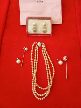 Collar y pendientes perlas
