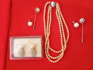 Collar y pendientes perlas