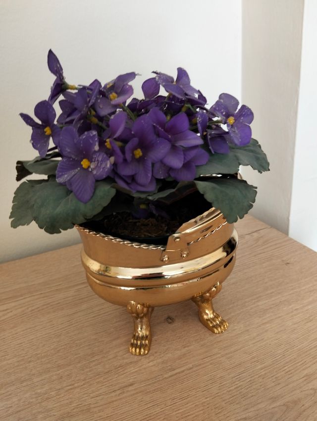 Cesta macetero vintage de bronce