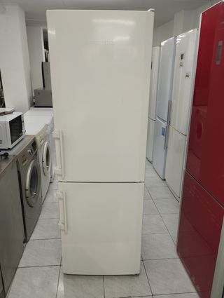 NEVERA MARCA LIEBHERR 