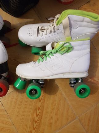 Patines clásicos blancos