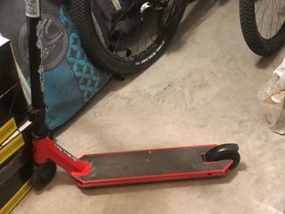 Patinete rojo - Scooter rojo de aluminio