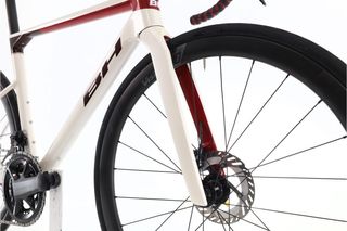 Bicicleta BH Ultralight 8.5 DI2 12V talla 54 Reacondicionada