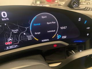 Porsche Taycan  2020