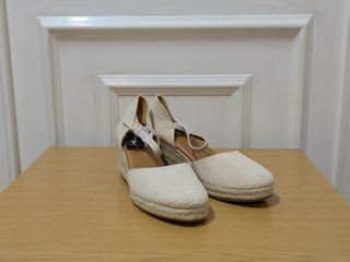 Sandalias cuña tipo alpargatas