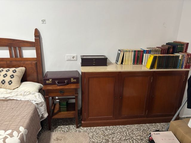 Aparador madera-mármol