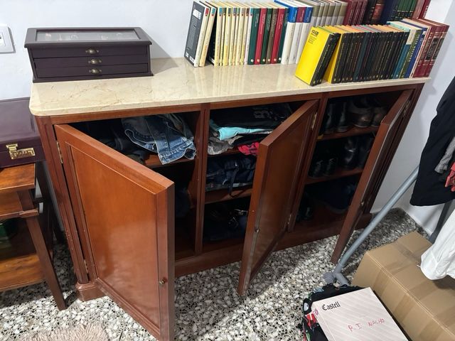 Aparador madera-mármol