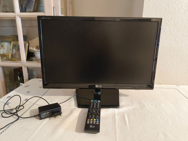 TV LG M2232d-Pz 22" nera