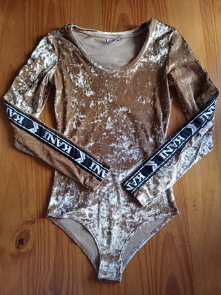 Body Karl Kani velluto oro