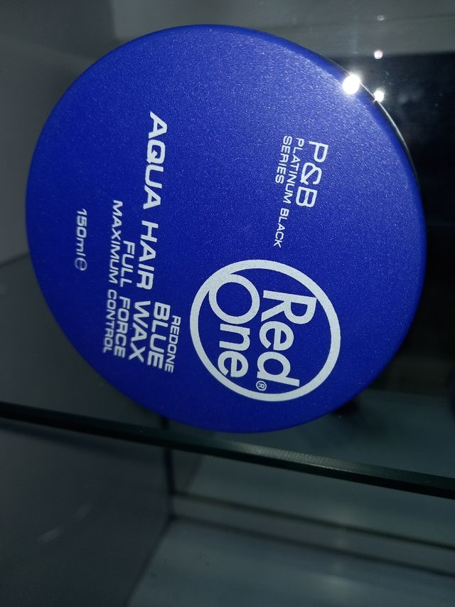 Ceras  para cabello  4€ cada una