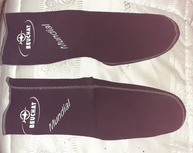 Escarpines Neopreno Beuchat Mundial - XS-M. Nuevos