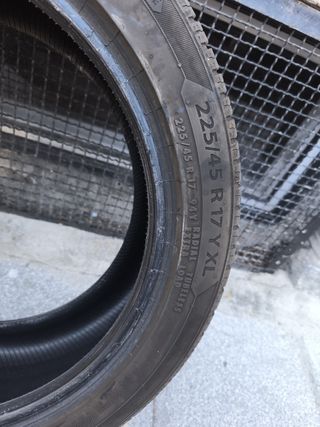 Neumático Barum Bravuris  
5HM 225/45 R17 94Y
