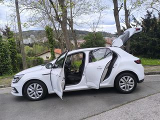 Renault Megane 1.5DCI Business 115cv 2021
