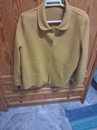 Chaqueta amarilla mujer