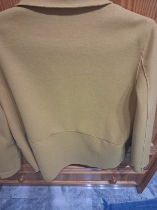 Chaqueta amarilla mujer