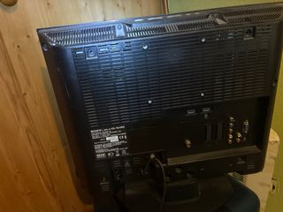 TV LG y Sony: 25€...mesas de salon,centro