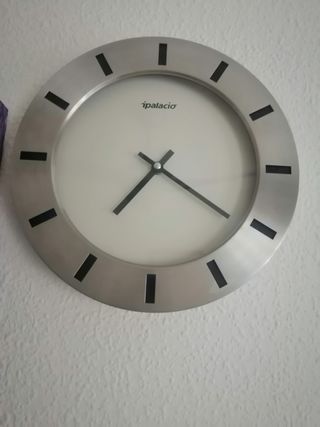 Lámpara pie moderna gris plata