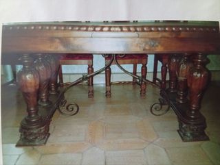 Comedor antiguo de madera - 12 sillas