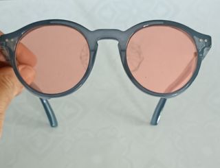 Occhiali sole rotondi grigi rosa