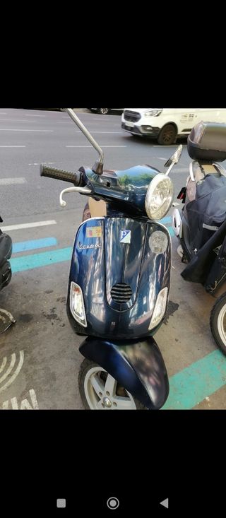 Vespa clásica precio no negociable .