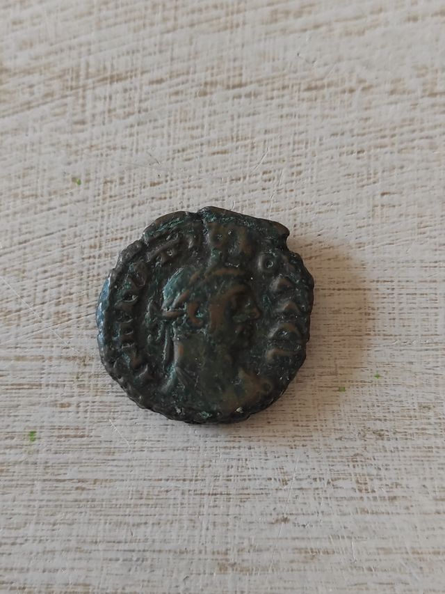 Moneda romana antigua