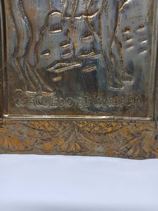 Bandeja metal dorada artesanal