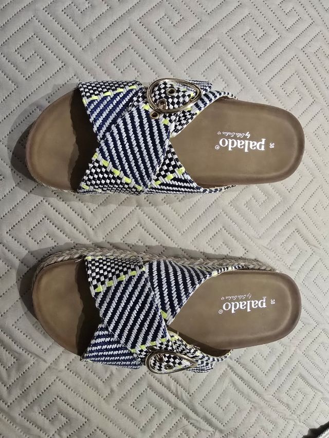 Chanclas Palado azules y blancas