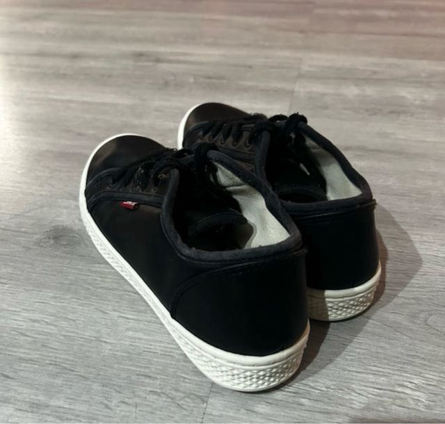 Zapatillas Levi's Negras