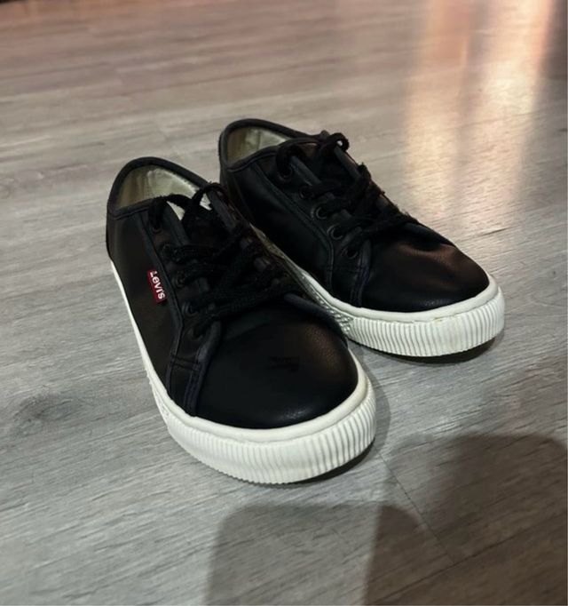 Zapatillas Levi's Negras