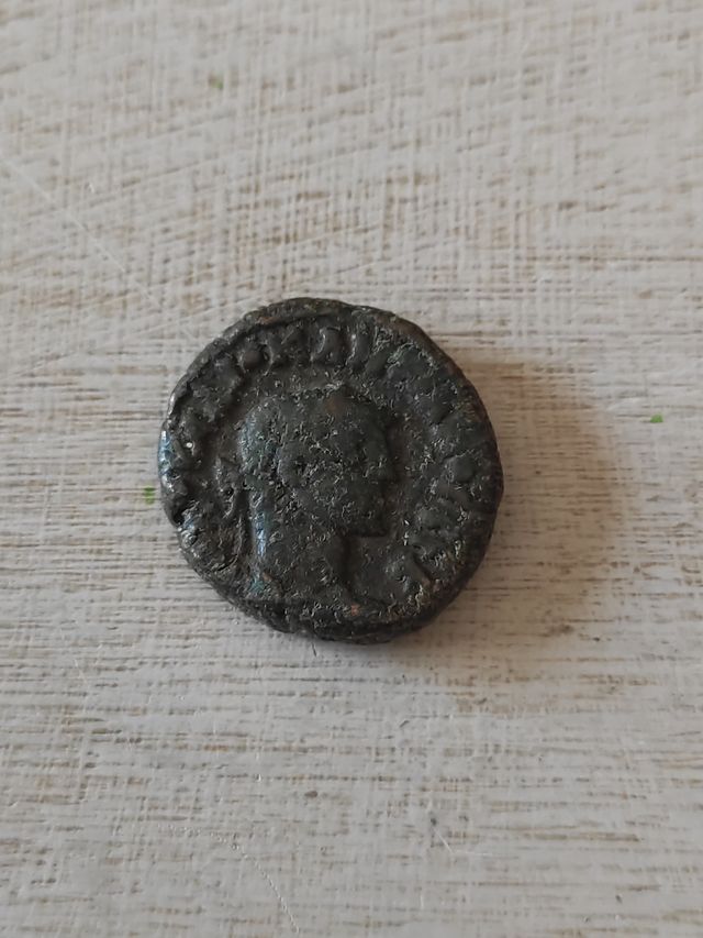 Moneda romana antigua