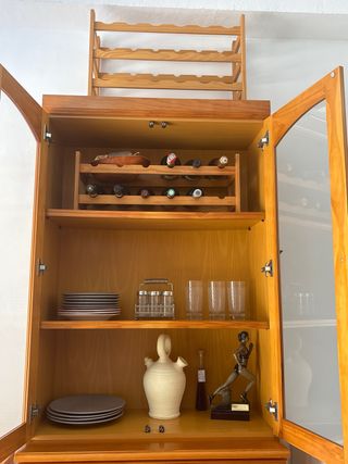 Mueble madera pino: vitrina + cajonera