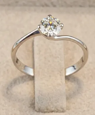 Anillo oro blanco con Diamante Natural NUEVO