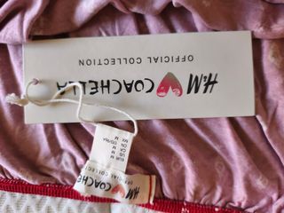 Top rojo - hombros descubiertos