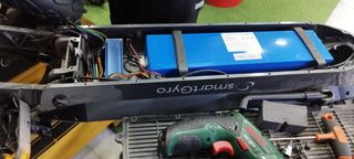 Reparación patinete eléctrico