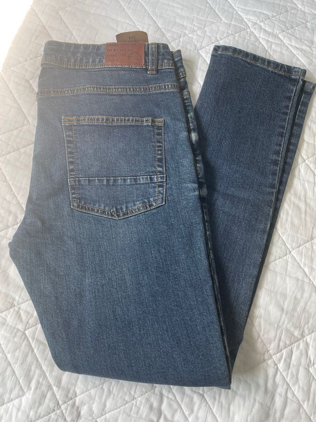 Vaqueros niño talla 14/16 El Corte Ingles.