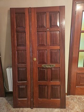 Puerta madera maciza 2 hojas 105x 200 con cerradur